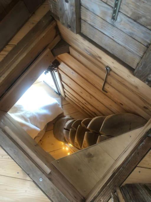 Nuit Insolite - La Cabane Du Haut-Doubs Les Gras Extérieur photo